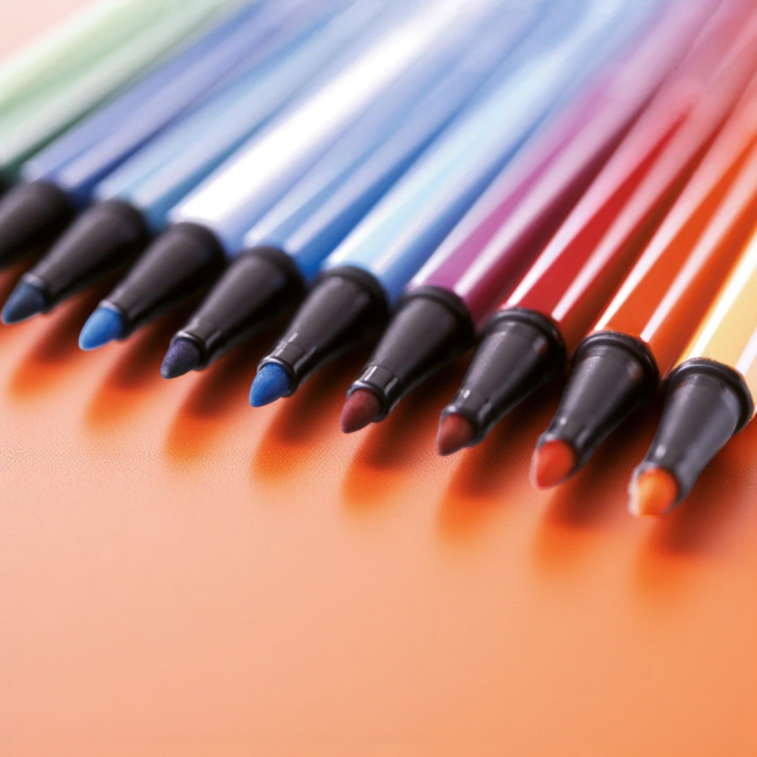 STABILO Zebrui con 12 marcadores Premium Pen 68