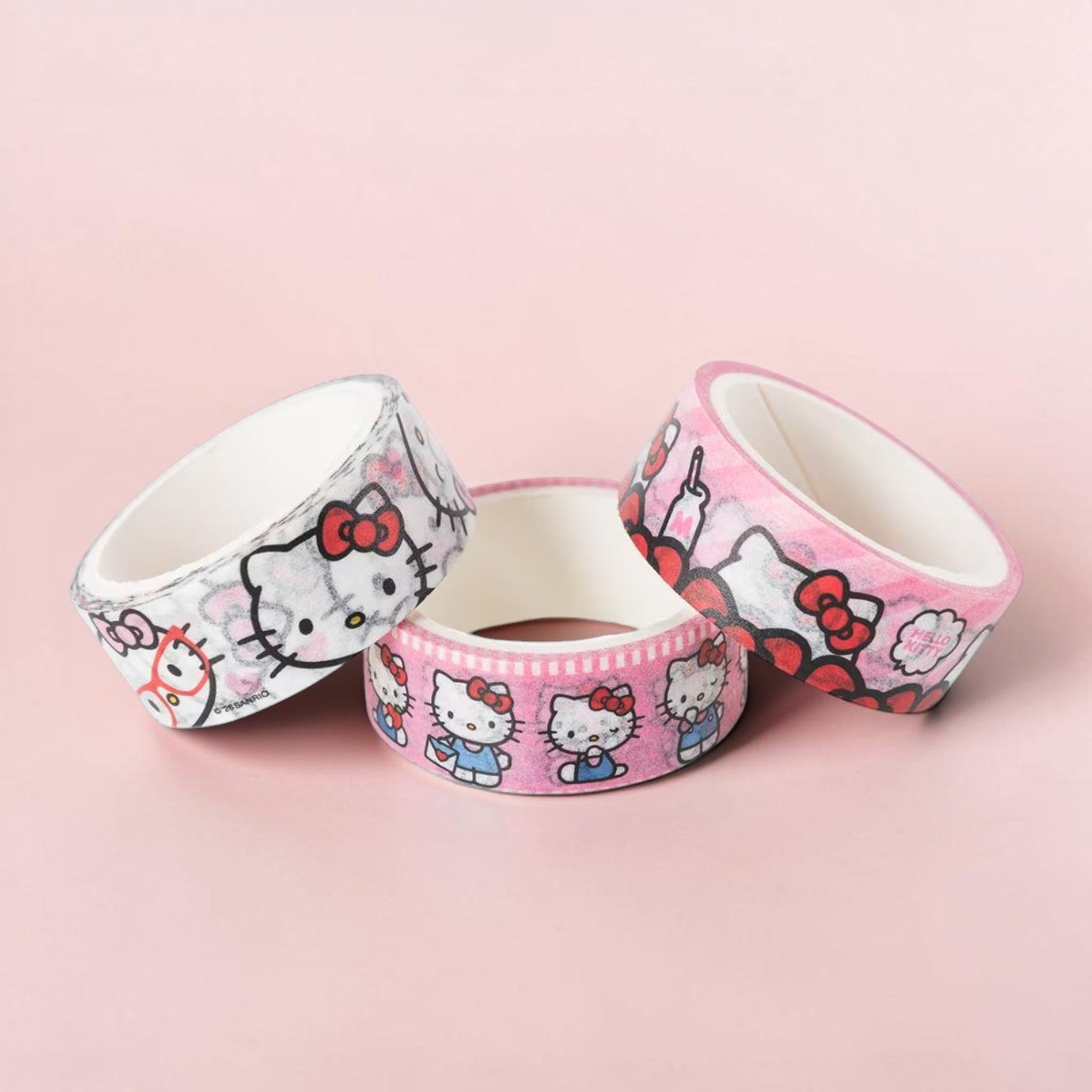 Washi tape 1,5cm x 3 m HELLO KITTY Mooving Paper